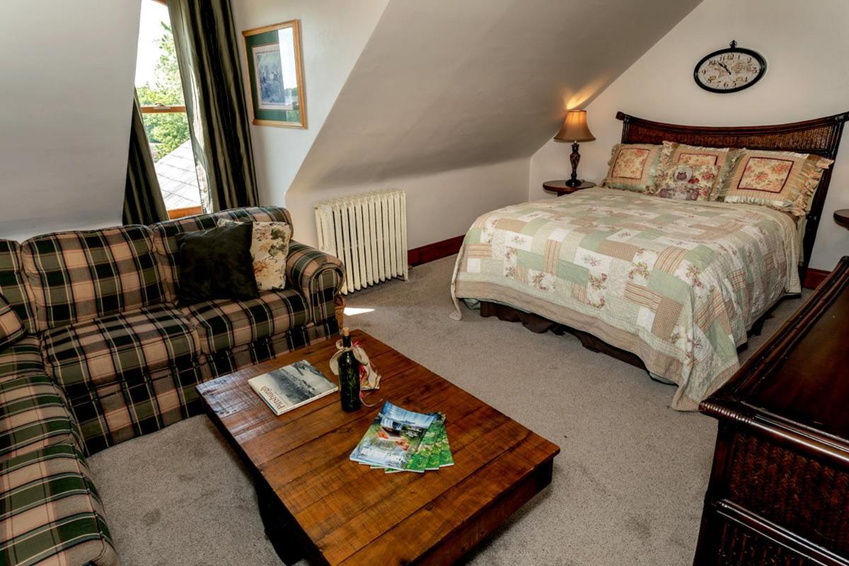 South Broadway Manor B&B - Near Fallingwater, Ohiopyle State Park, Hiking & Biking Trails Gap Scottdale Экстерьер фото