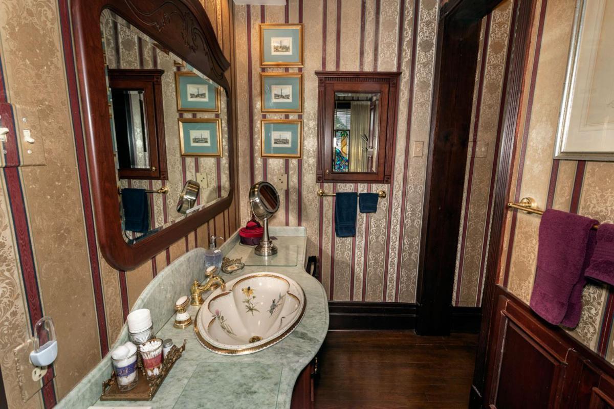 South Broadway Manor B&B - Near Fallingwater, Ohiopyle State Park, Hiking & Biking Trails Gap Scottdale Экстерьер фото